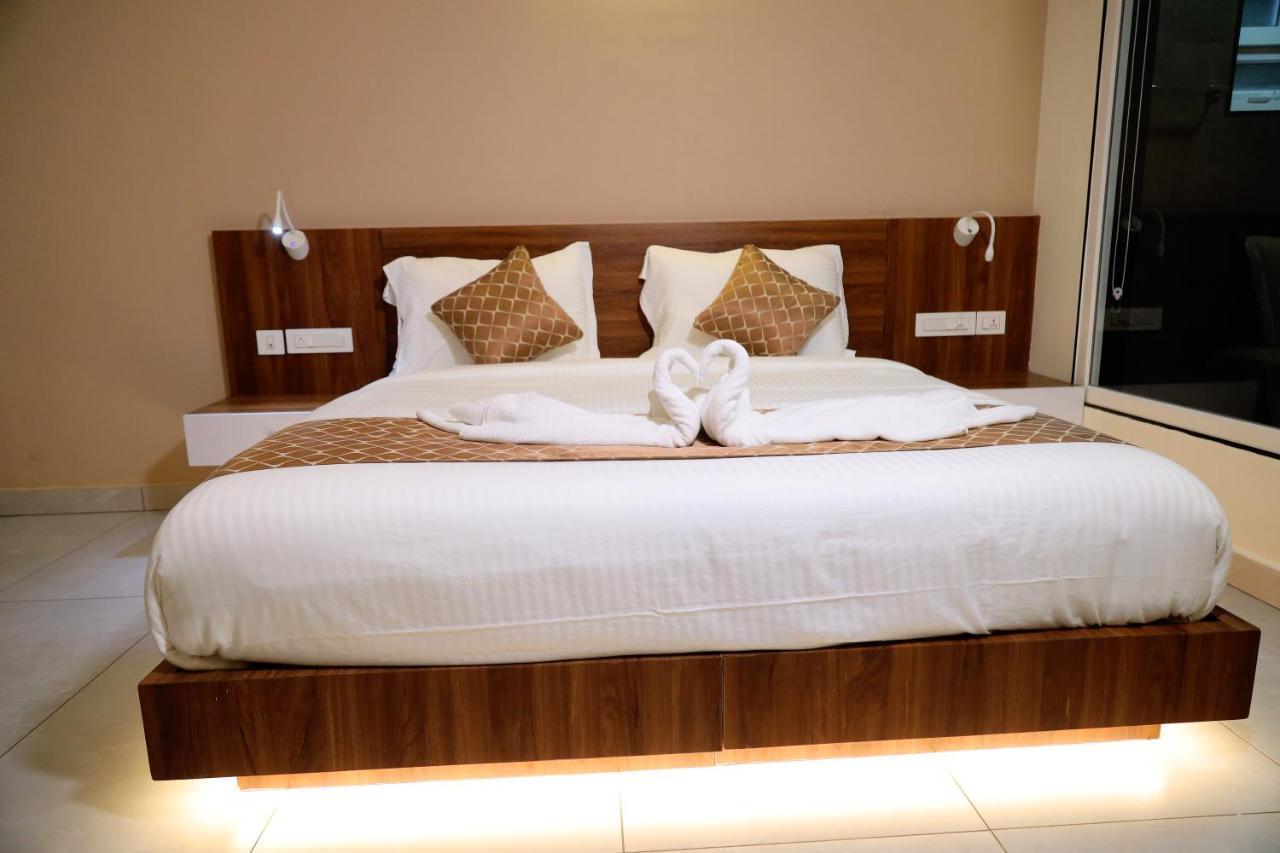 Blue Peaks Holiday Home Муннар Экстерьер фото