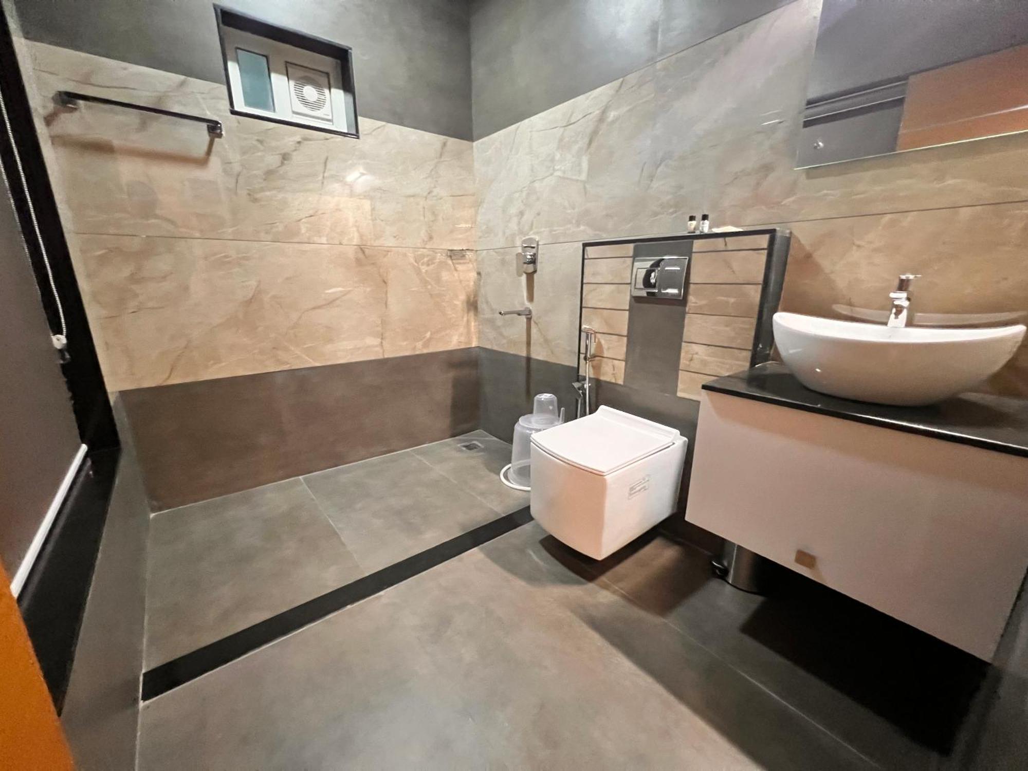 Blue Peaks Holiday Home Муннар Экстерьер фото